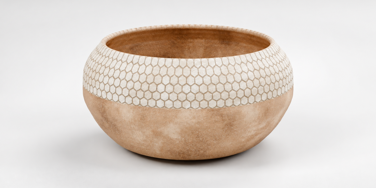 Detail of the bowl and its ivory geometric band